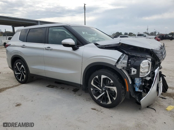 2023 Mitsubishi Outlander SE with VIN JA4J3UA83PZ058644, listed as a Copart auction lot 50313585 with 14,263 mi miles and Salvage Title. Bid and sale history available at carsss.com. Image 4.