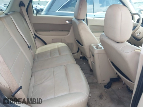 2010 Ford Escape Limited с VIN 1FMCU9EG4AKC82995, выставлен на аукционе IAAI как лот 42625491 с пробегом 279 192 миль миль и . История ставок и продаж доступна на DreamBid. Изображение 8.