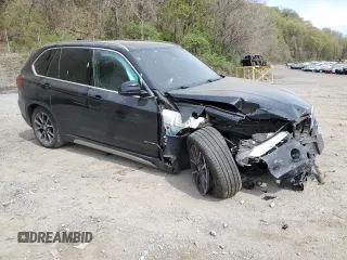 2017 BMW X5 xDrive35i z VIN 5UXKR0C53H0V68419, wystawiony jako Copart lot #54097345 z przebiegiem 100 682 mil mil oraz Szkoda całkowita • Salvage title. Historia ofert i sprzedaży dostępna na DreamBid. Obrazek 4.