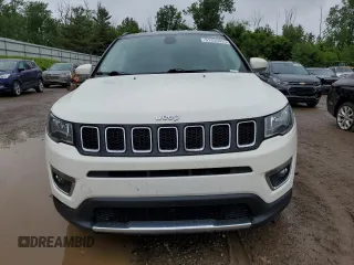 2019 Jeep Compass Limited with VIN 3C4NJDCB6KT656927, listed as a Copart auction lot 61335335 with 81,986 mi miles and Clean title. Bid and sale history available at DreamBid. Image 5.