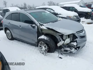 2017 Acura RDX w/Technology Pkg with VIN 5J8TB4H58HL031488, listed as a IAAI auction lot 41274882 with 124,066 mi miles. Bid and sale history available at carsss.com. Image 1.