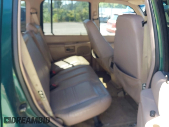 2000 Ford Explorer Eddie Bauer с VIN 1FMZU74E9YZB26239, выставлен на аукционе IAAI как лот 40233257 с пробегом 193 592 миль миль и . История ставок и продаж доступна на DreamBid. Изображение 8.