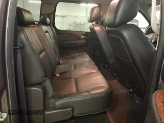 2012 GMC Sierra 2500HD SLT с VIN 1GT121EGXCF156087, выставлен на аукционе Copart как лот 56414505 с пробегом 140 909 миль миль и Списание • Salvage title. История ставок и продаж доступна на DreamBid. Изображение 10.