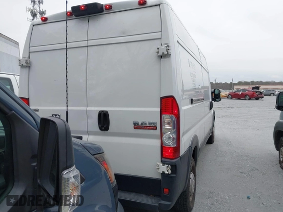2020 Ram ProMaster Cargo with VIN 3C6TRVDG4LE101617, listed as a IAAI auction lot 41316488 with 413,443 mi miles and . Bid and sale history available at carsss.com. Image 16.
