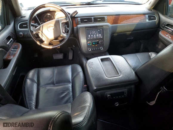 2007 GMC Sierra 1500 Work Truck with VIN 2GTEK13M271584758, listed as a Copart auction lot 81497804 with 207,458 mi miles and Salvage Title. Bid and sale history available at carsss.com. Image 8.