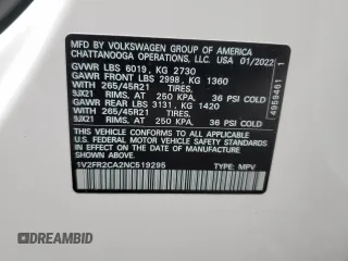 2022 Volkswagen Atlas SEL Premium R-Line with VIN 1V2FR2CA2NC519295, listed as a Copart auction lot 48591095 with 38,002 mi miles and Salvage title. Bid and sale history available at DreamBid. Image 13.
