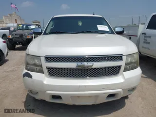 2011 Chevrolet Suburban LTZ with VIN 1GNSCKE06BR207874, listed as a IAAI auction lot 41903805 with 288,007 mi miles. Bid and sale history available at carsss.com. Image 12.