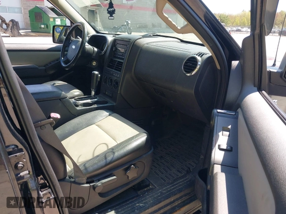 2007 Ford Explorer Sport Trac Limited с VIN 1FMEU538X7UA12888, выставлен на аукционе IAAI как лот 42252655 с пробегом 129 680 миль миль и . История ставок и продаж доступна на DreamBid. Изображение 5.