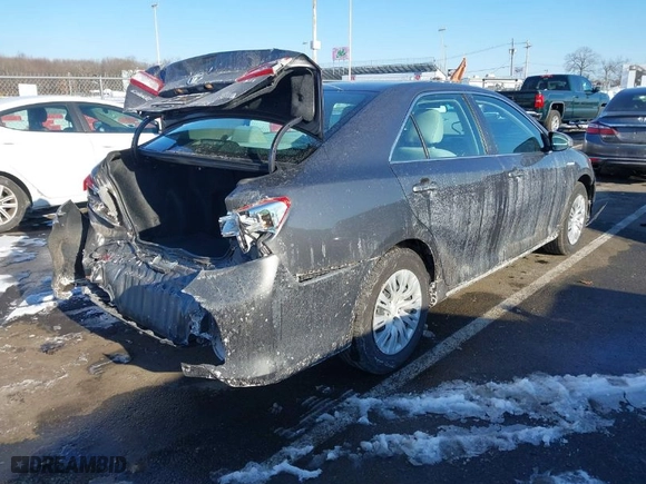 2013 Toyota Camry Hybrid LE with VIN 4T1BD1FK6DU080281, listed as a IAAI auction lot 41402520 with 58,625 mi miles. Bid and sale history available at carsss.com. Image 4.