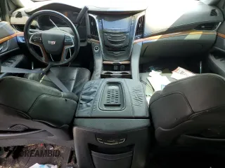 2016 Cadillac Escalade ESV Luxury Collection z VIN 1GYS4HKJ4GR362740, wystawiony jako Copart lot #56941565 z przebiegiem Nie podano mil oraz Czysty tytuł • Clean title. Historia ofert i sprzedaży dostępna na DreamBid. Obrazek 8.