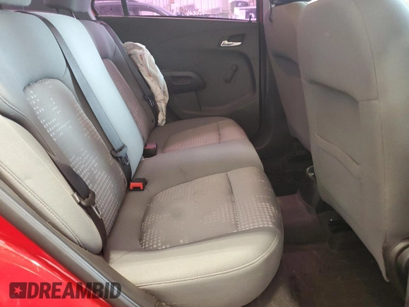2013 Chevrolet Sonic LS z VIN 1G1JA5SH9D4211285, wystawiony jako Copart lot #51173585 z przebiegiem 105 360 mil mil oraz Szkoda całkowita • Salvage title. Historia ofert i sprzedaży dostępna na DreamBid. Obrazek 10.