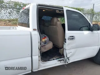 2005 Chevrolet Silverado 1500 Work Truck с VIN 1GCEC19X05Z161325, выставлен на аукционе IAAI как лот 40383750 с пробегом 174 036 миль миль и . История ставок и продаж доступна на DreamBid. Изображение 6.