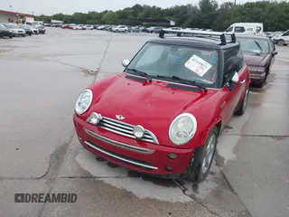 2005 MINI Hardtop with VIN WMWRC33415TJ67372, listed as a IAAI auction lot 42120875 with 153,727 mi miles and . Bid and sale history available at DreamBid. Image 6.