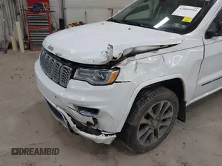 2017 Jeep Grand Cherokee Overland with VIN 1C4RJFCG7HC749730, listed as a IAAI auction lot 42009994 with 111,073 mi miles. Bid and sale history available at carsss.com. Image 12.