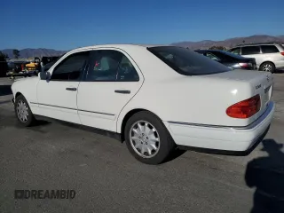 1998 Mercedes-Benz E-Class with VIN WDBJF25F3WA566702, listed as a Copart auction lot 81723704 with Not Provided miles and Salvage Title. Bid and sale history available at carsss.com. Image 2.
