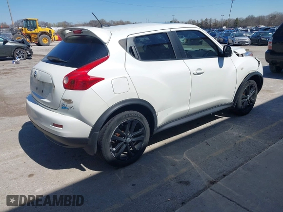 2014 Nissan Juke Nismo z VIN JN8AF5MV7ET357773, wystawiony jako IAAI lot #41994767 z przebiegiem 135 424 mil mil oraz . Historia ofert i sprzedaży dostępna na DreamBid. Obrazek 4.