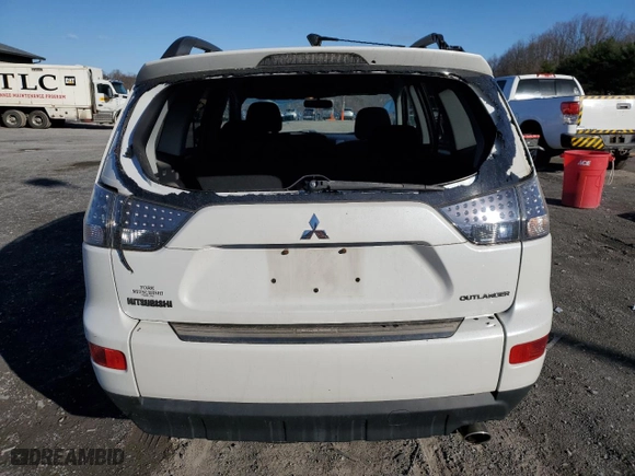2009 Mitsubishi Outlander ES with VIN JA4LT21W69Z009582, listed as a Copart auction lot 50146585 with 60,502 mi miles and Salvage Title. Bid and sale history available at carsss.com. Image 6.