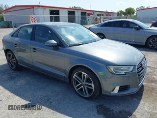 2017 Audi A3 Premium z VIN WAUAUGFF1H1047117, wystawiony jako IAAI lot #42227434 z przebiegiem 71 965 mil mil oraz . Historia ofert i sprzedaży dostępna na DreamBid. Obrazek 1.