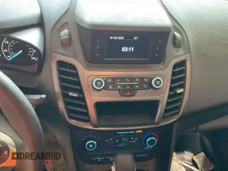 2020 Ford Transit Connect XL z VIN NM0LS7E24L1481506, wystawiony jako IAAI lot #42703132 z przebiegiem 62 368 mil mil oraz . Historia ofert i sprzedaży dostępna na DreamBid. Obrazek 18.