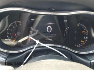 2016 Jeep Grand Cherokee Overland z VIN 1C4RJFCG5GC343864, wystawiony jako Copart lot #60892615 z przebiegiem 97 133 mil mil oraz Szkoda całkowita • Salvage title. Historia ofert i sprzedaży dostępna na DreamBid. Obrazek 9.