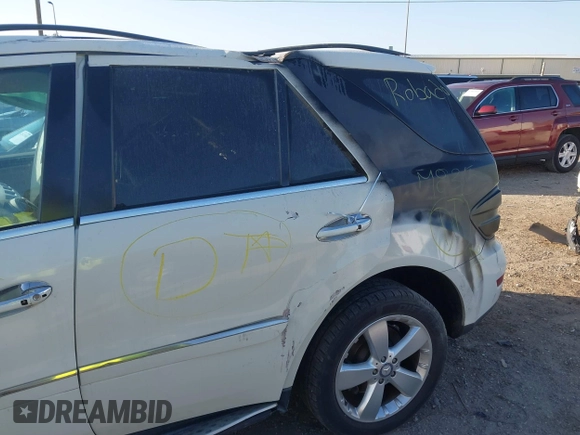 2010 Mercedes-Benz M 350 with VIN 4JGBB8GB4AA546302, listed as a IAAI auction lot 41995184 with Not Provided miles and . Bid and sale history available at DreamBid. Image 13.