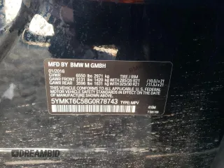 2016 BMW X5 M z VIN 5YMKT6C58G0R78743, wystawiony jako Copart lot #38414203 z przebiegiem 79 109 mil mil oraz . Historia ofert i sprzedaży dostępna na DreamBid. Obrazek 13.