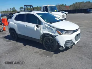 2022 Chevrolet Trax LT with VIN KL7CJLSM9NB561981, listed as a IAAI auction lot 41749672 with 18,993 mi miles. Bid and sale history available at carsss.com. Image 1.