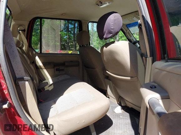 2005 Ford Explorer Sport Trac XLS with VIN 1FMZU77K95UB13467, listed as a IAAI auction lot 42142049 with 164,156 mi miles and . Bid and sale history available at DreamBid. Image 8.