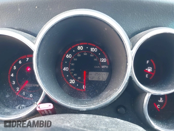 2007 Pontiac Vibe with VIN 5Y2SL65857Z433353, listed as a IAAI auction lot 41829714 with 256,547 mi miles. Bid and sale history available at carsss.com. Image 7.