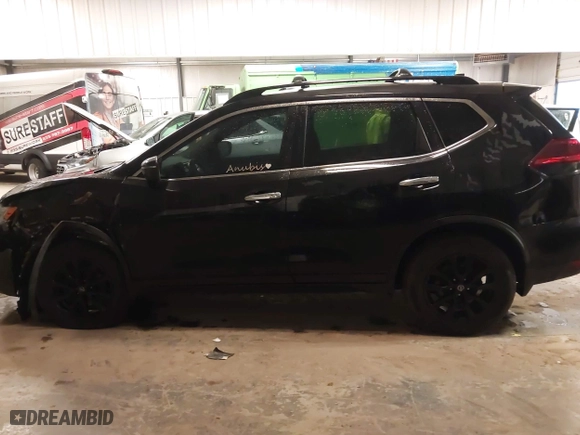 2018 Nissan Rogue S with VIN 5N1AT2MV1JC726507, listed as a IAAI auction lot 41468141 with 80,101 mi miles. Bid and sale history available at carsss.com. Image 14.