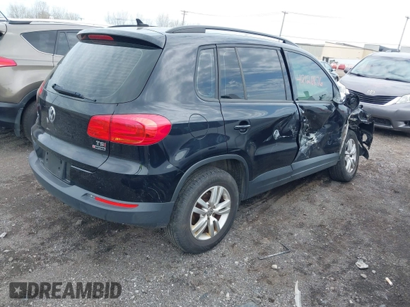 2017 Volkswagen Tiguan S z VIN WVGBV7AX1HK031235, wystawiony jako IAAI lot #42146876 z przebiegiem 95 028 mil mil oraz . Historia ofert i sprzedaży dostępna na DreamBid. Obrazek 4.