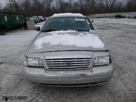 2004 Ford Crown Victoria Standard with VIN 2FAFP73W64X152876, listed as a Copart auction lot 83868554 with 237,565 mi miles and Salvage Title. Bid and sale history available at carsss.com. Image 5.