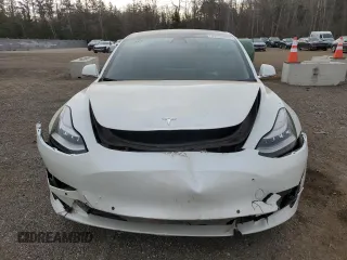 2020 Tesla Model 3 Standard Range Plus z VIN 5YJ3E1EAXLF733894, wystawiony jako Copart lot #49152645 z przebiegiem Nie podano mil oraz Czysty tytuł • Clean title. Historia ofert i sprzedaży dostępna na DreamBid. Obrazek 5.