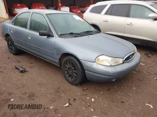 2000 Ford Contour SE Fleet with VIN 1FAFP66L9YK108911, listed as a IAAI auction lot 41462627 with 115,862 mi miles. Bid and sale history available at carsss.com. Image 1.