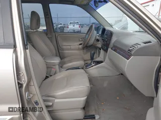 2005 Suzuki XL-7 LX with VIN JS3TX92V254100902, listed as a IAAI auction lot 41906726 with 170,411 mi miles. Bid and sale history available at carsss.com. Image 5.