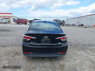 2017 Hyundai Sonata Hybrid Limited with VIN KMHE34L14HA055044, listed as a IAAI auction lot 42021191 with 286,825 mi miles. Bid and sale history available at carsss.com. Image 16.