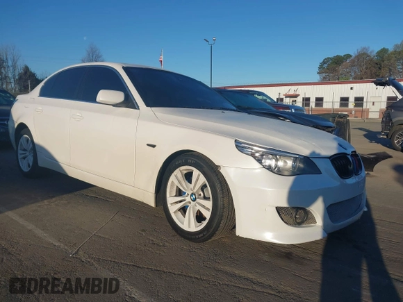 2009 BMW 5 Series 528i with VIN WBANU53589C120488, listed as a IAAI auction lot 41828723 with 178,159 mi miles and . Bid and sale history available at carsss.com. Image 1.