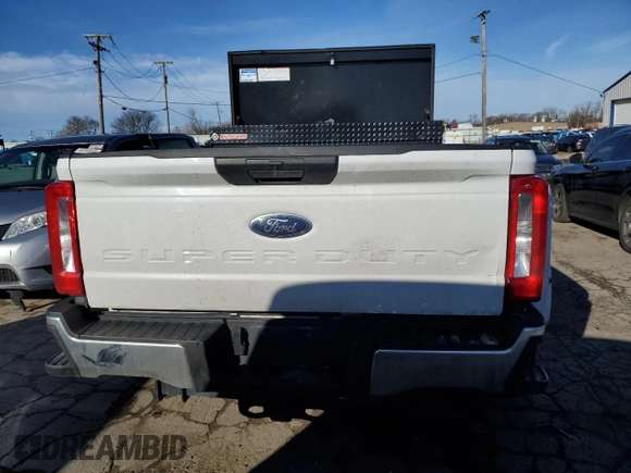 2024 Ford F-350 XL with VIN 1FT8W3DT7RED58123, listed as a Copart auction lot 49312595 with Not Provided miles and Clean Title. Bid and sale history available at DreamBid. Image 6.