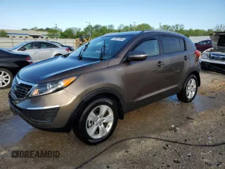 2013 Kia Sportage LX z VIN KNDPBCA21D7529819, wystawiony jako Copart lot #53827665 z przebiegiem 115 434 mil mil oraz Szkoda całkowita • Salvage title. Historia ofert i sprzedaży dostępna na DreamBid. Obrazek 1.