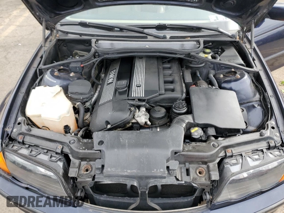 2001 BMW 3 Series 325i with VIN WBAAV33411EE25544, listed as a Copart auction lot 46291345 with 0 mi miles and Salvage Title. Bid and sale history available at carsss.com. Image 13.