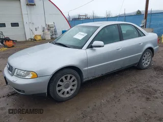 2000 Audi A4 с VIN WAUDH68D6YA166398, выставлен на аукционе IAAI как лот 41914420 с пробегом 74 629 миль миль и . История ставок и продаж доступна на DreamBid. Изображение 2.