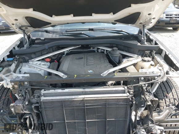 2019 BMW X5 xDrive40i with VIN 5UXCR6C58KLK85270, listed as a IAAI auction lot 42151053 with 81,681 mi miles and . Bid and sale history available at DreamBid. Image 10.
