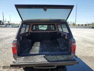 2004 Ford Ranger XL with VIN 1FTYR14U24PA06570, listed as a Copart auction lot 48338985 with 197,564 mi miles and Salvage Title. Bid and sale history available at carsss.com. Image 6.