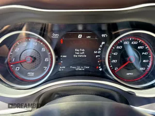 2019 Dodge Charger Scat Pack z VIN 2C3CDXGJ3KH558842, wystawiony jako Copart lot #60527095 z przebiegiem 127 546 mil mil oraz Czysty tytuł • Clean title. Historia ofert i sprzedaży dostępna na DreamBid. Obrazek 8.