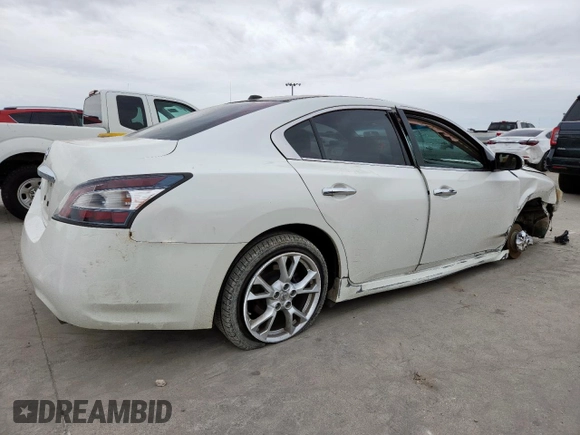 2014 Nissan Maxima SV with VIN 1N4AA5AP9EC913958, listed as a Copart auction lot 63488095 with 94,242 mi miles and Clean title. Bid and sale history available at DreamBid. Image 3.