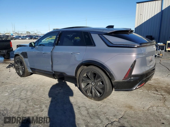 2024 Cadillac LYRIQ Sport z VIN 1GYKPWRK9RZ123889, wystawiony jako Copart lot #80591984 z przebiegiem 3 036 mil mil oraz Szkoda całkowita • Salvage title. Historia ofert i sprzedaży dostępna na DreamBid. Obrazek 2.