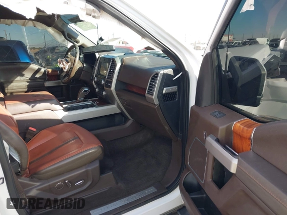 2018 Ford F-150 XL z VIN 1FTEW1EGXJFC82212, wystawiony jako IAAI lot #41597792 z przebiegiem 192 724 mil mil oraz . Historia ofert i sprzedaży dostępna na DreamBid. Obrazek 5.