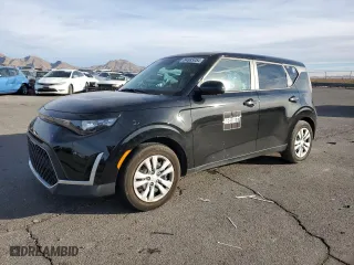 2025 Kia Soul LX with VIN KNDJ23AU1S7251458, listed as a Copart auction lot 84885954 with 3,770 mi miles and Salvage Title. Bid and sale history available at carsss.com. Image 1.