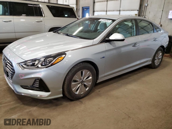 2019 Hyundai Sonata Hybrid SE with VIN KMHE24L32KA090936, listed as a Copart auction lot 49144353 with 80,044 mi miles. Bid and sale history available at carsss.com. Image 1.