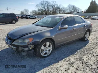 2005 Acura RL with VIN JH4KB16535C002423, listed as a Copart auction lot 84440364 with 264,845 mi miles and Salvage Title. Bid and sale history available at carsss.com. Image 1.